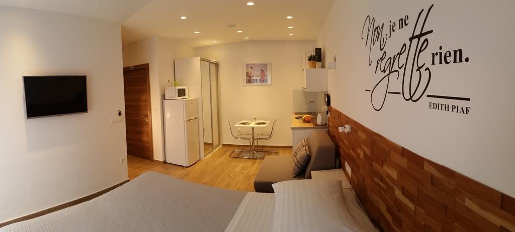 Apartments Ursic Mb Brela Exterior foto