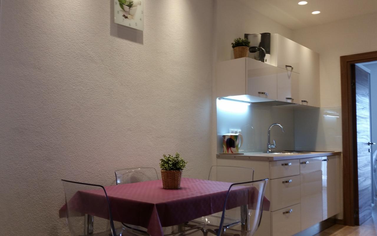 Apartments Ursic Mb Brela Exterior foto